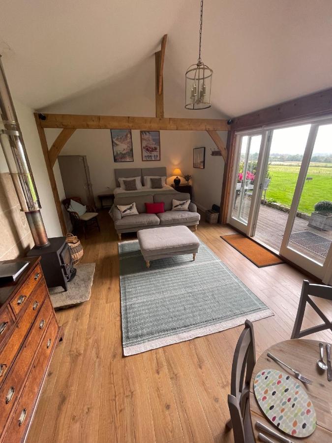 Stunning Cabin With Incredible Views Near Goodwood Rogate Екстериор снимка